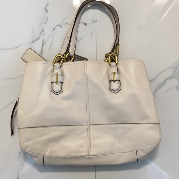 Coach Chelsea Jayden Carry All Tote in Beige - Picture 4 of 15